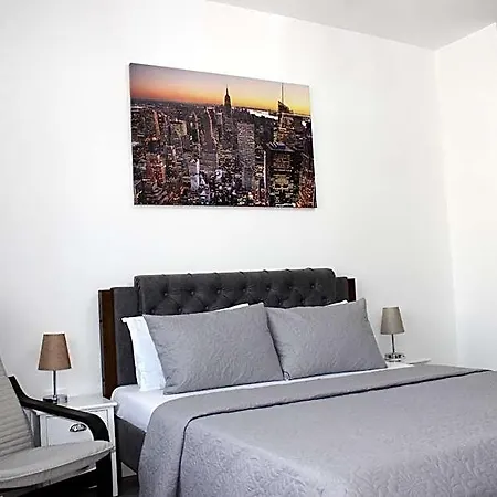 Luxury Center - Railways Station Hotel Bucharest