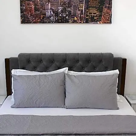 Hotel Luxury Center - Railways Station 4*