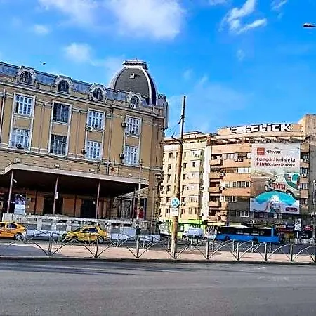 Hotel Luxury Center - Railways Station 4*